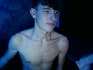 rhys200411