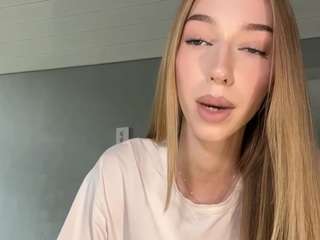 laraethurrell