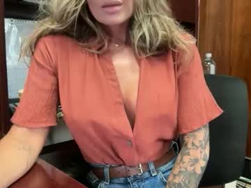 madame_andi